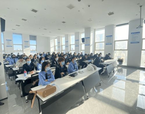 筑牢平安上學路 強化校車安全源頭管理 西青交警為校車駕駛員再培訓