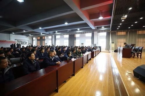 300余名新駕駛員,參加冬季安全行車知識培訓(xùn)