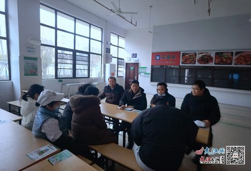 九江金安高級中學(xué)開展新學(xué)期開學(xué)食堂食品安全檢查培訓(xùn)工作